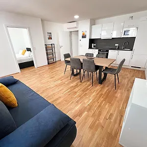 Gg13 Vienna, Air-conditioned, Next To Metro, Close To Sights Appartamento